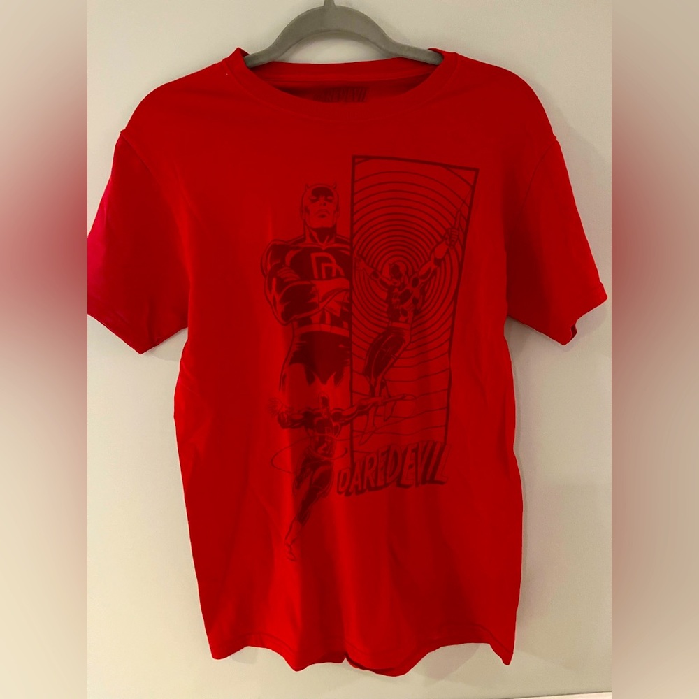 Marvel Daredevil Red Short Sleeve Tee Shirt Size Mens Small
